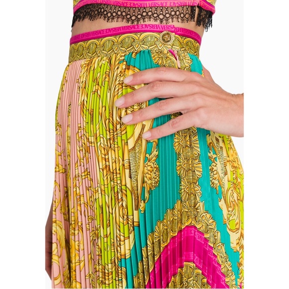 Versace SS22 Goddess Pleated Skirt IT38 - Picture 5 of 8
